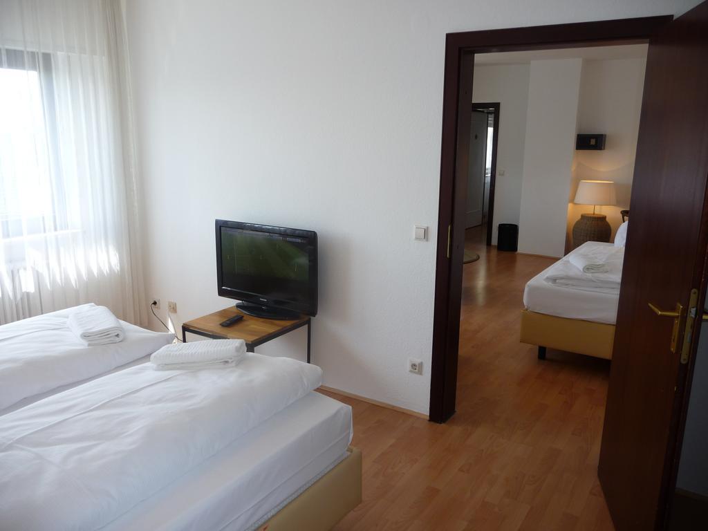 Hotel Restaurant Felderbock Nußloch Eksteriør billede